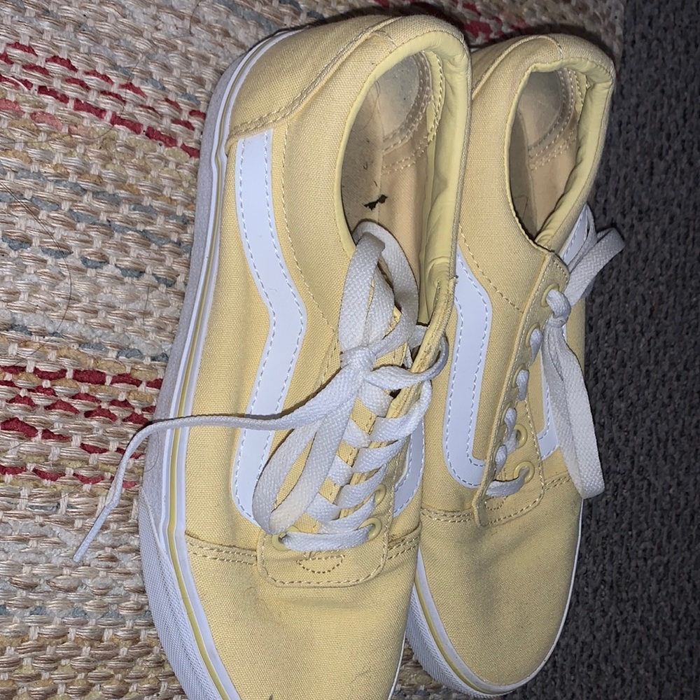Yellow low top vans